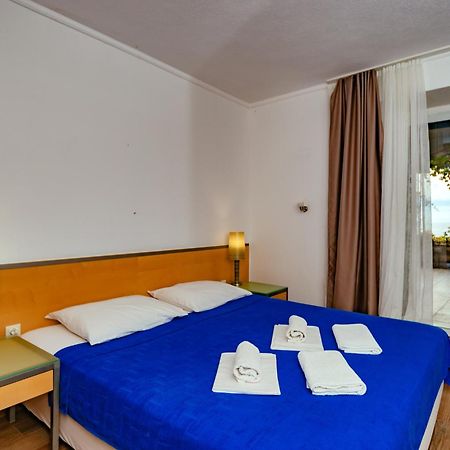 Hotel Savojo Petrovac na moru Exterior foto