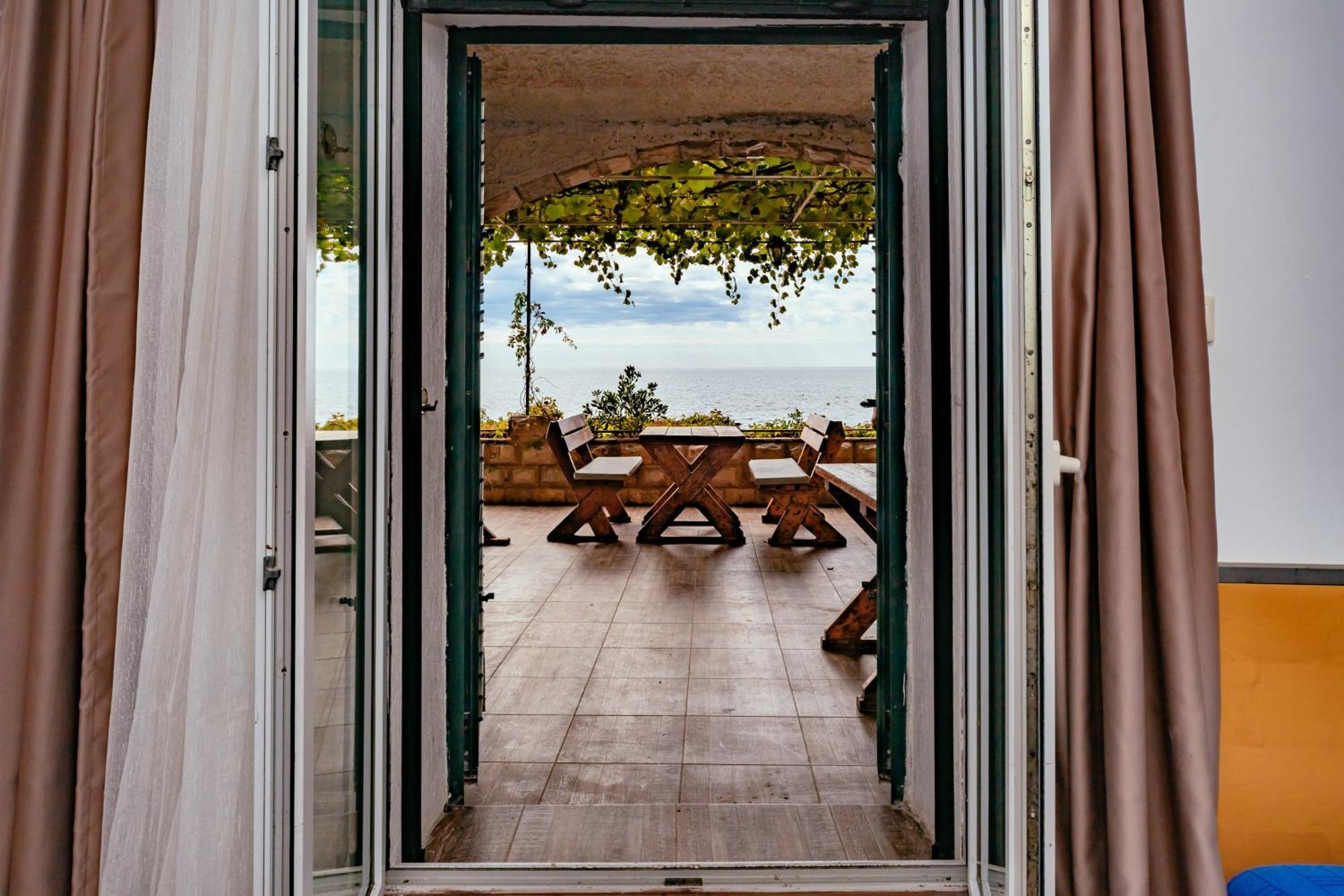 Hotel Savojo Petrovac na moru Exterior foto