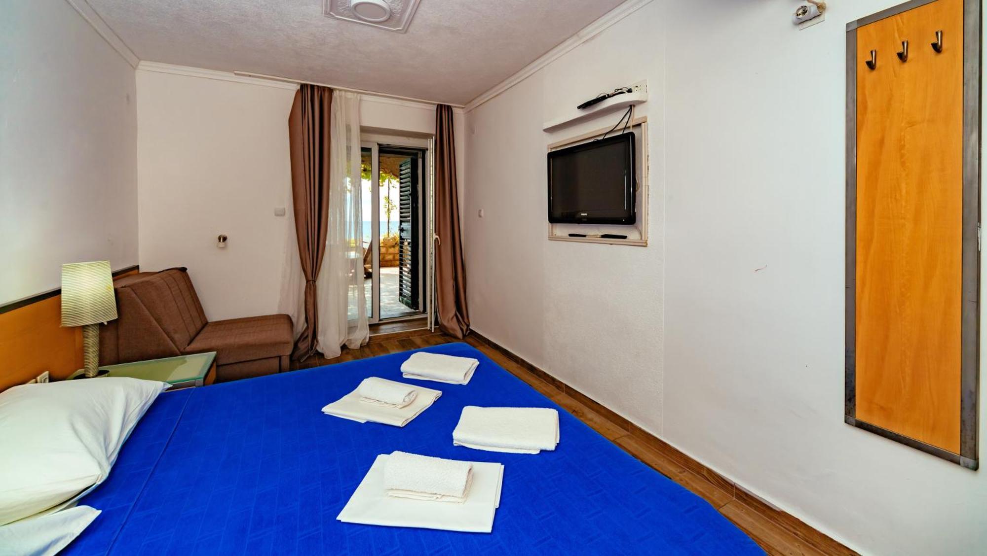 Hotel Savojo Petrovac na moru Exterior foto
