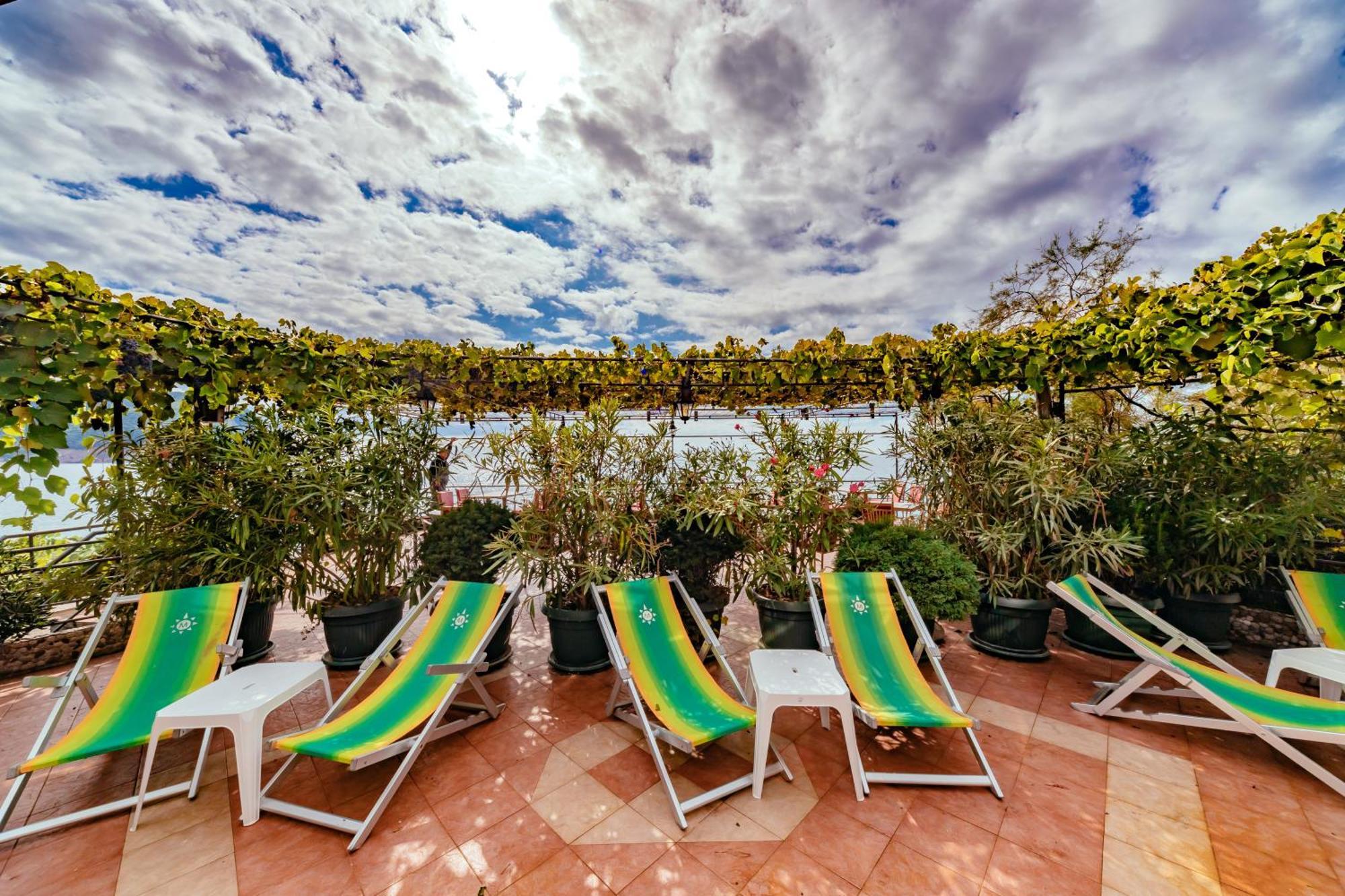 Hotel Savojo Petrovac na moru Exterior foto