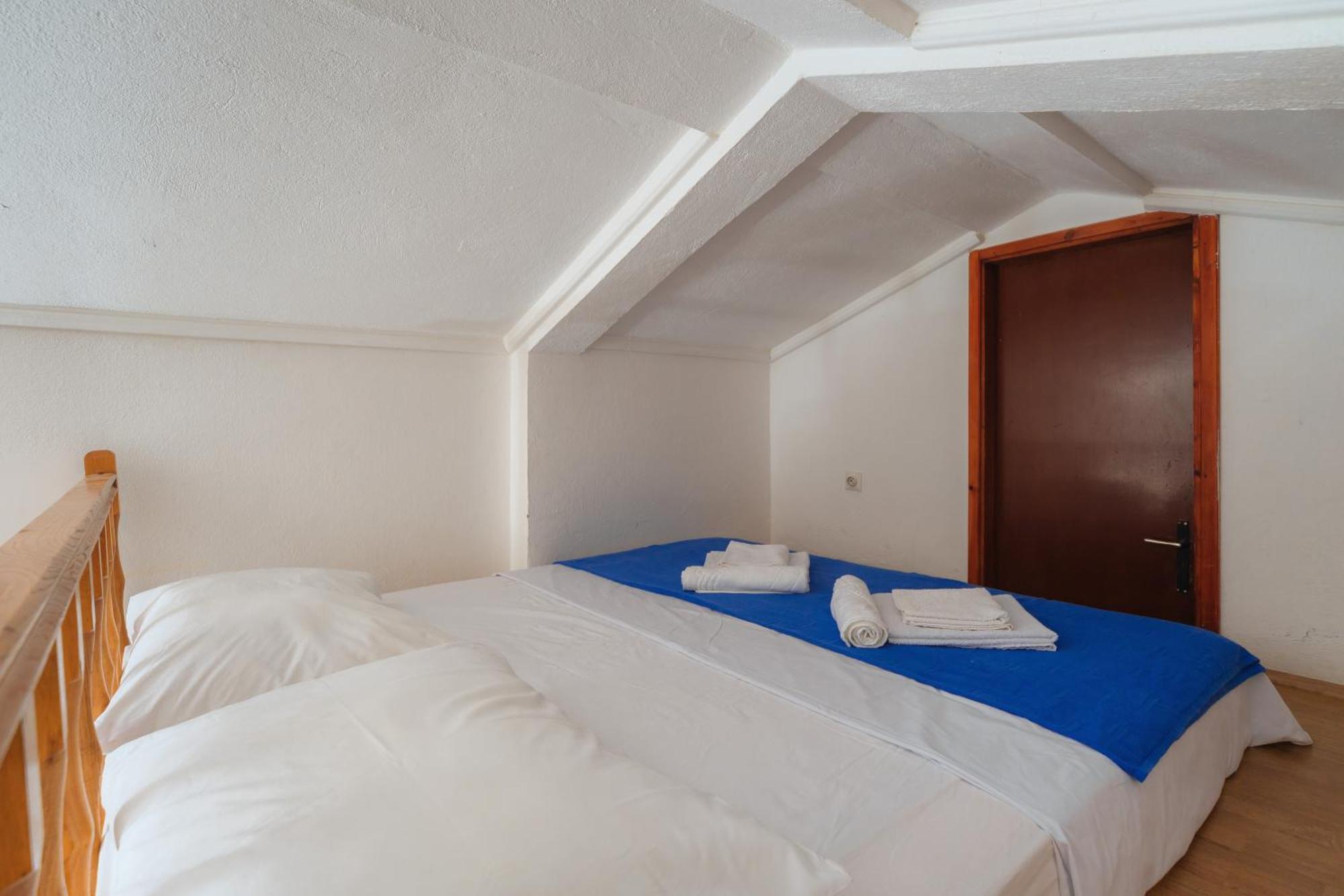 Hotel Savojo Petrovac na moru Zimmer foto