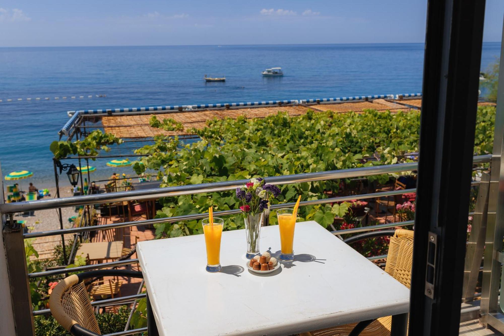 Hotel Savojo Petrovac na moru Exterior foto