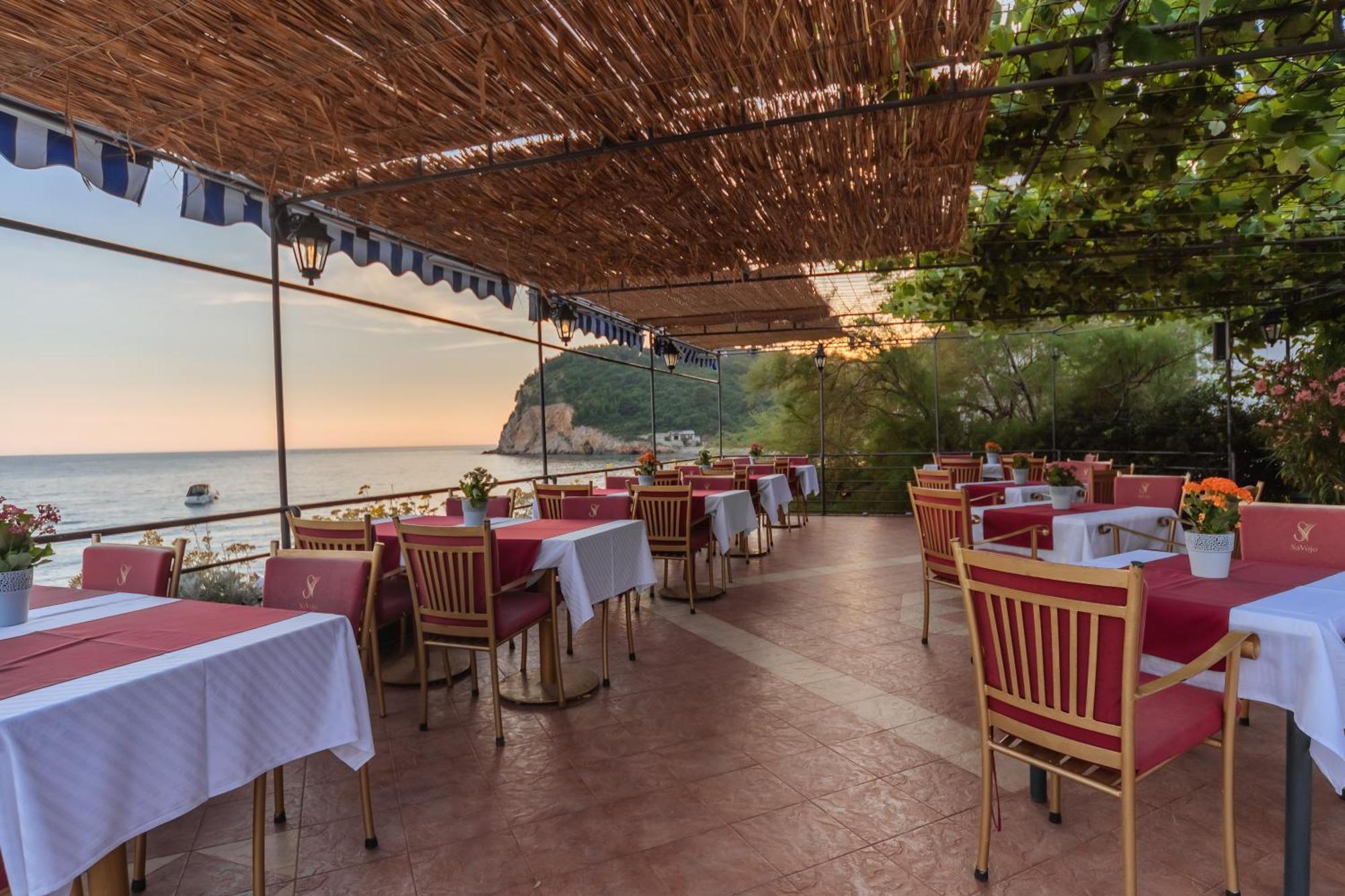 Hotel Savojo Petrovac na moru Exterior foto